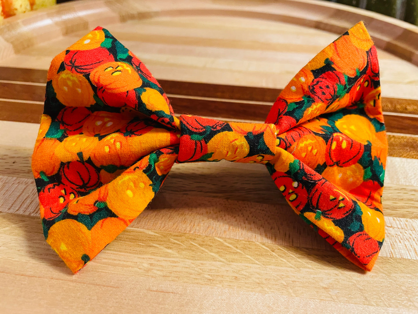 Vintage Mini Pumpkin Print Bow Tie