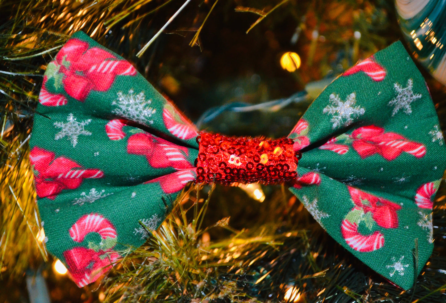 Green Candycane Print Bow Tie