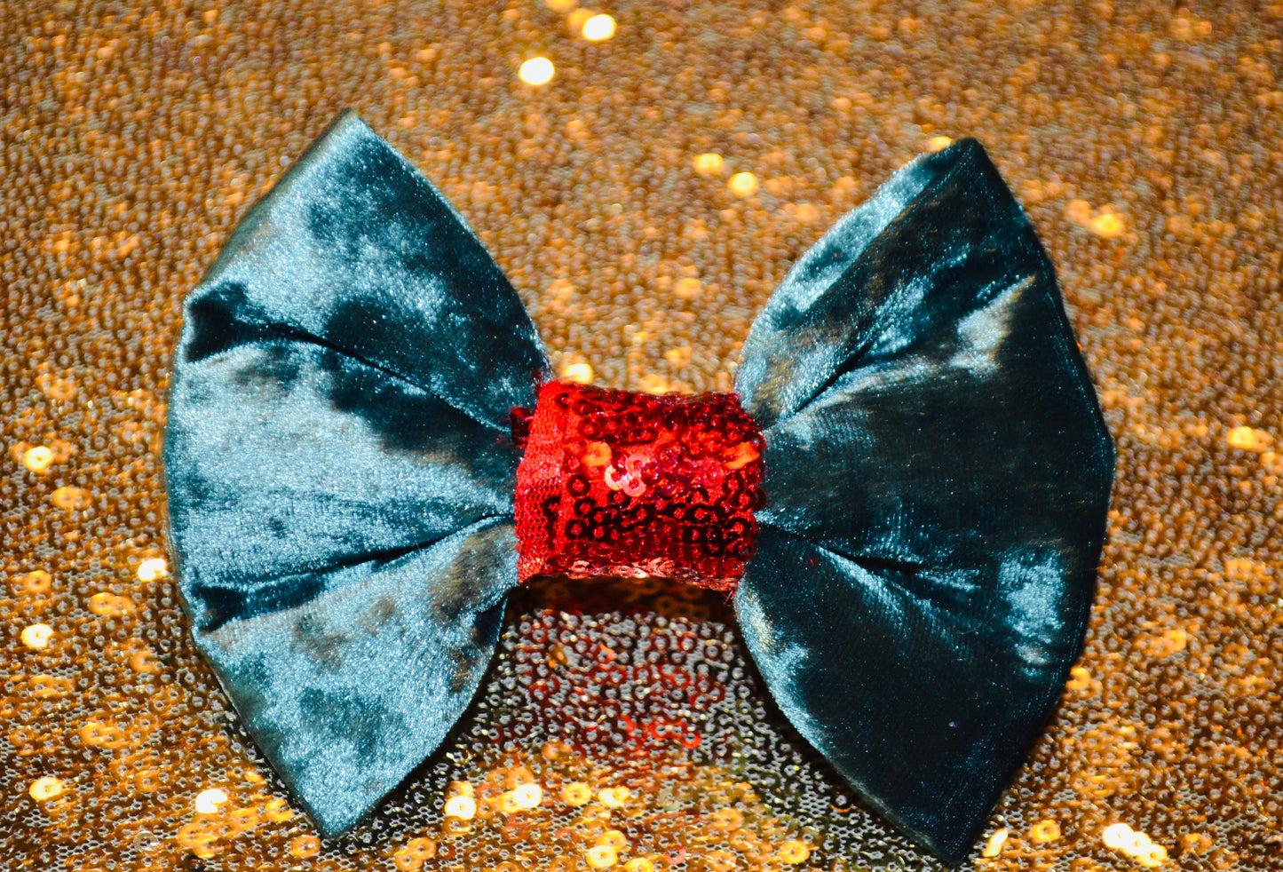 Green Velvet Bow Tie